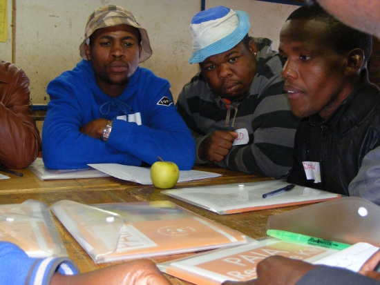 Kgugersdorp community members at the meeting held on 09 June 2012